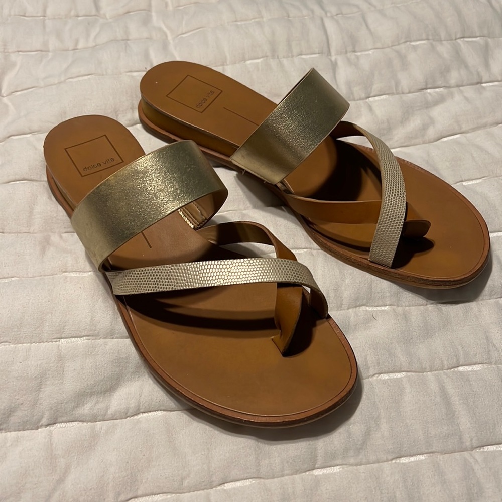 Dolce Vita sandals- gold/tan crossover straps